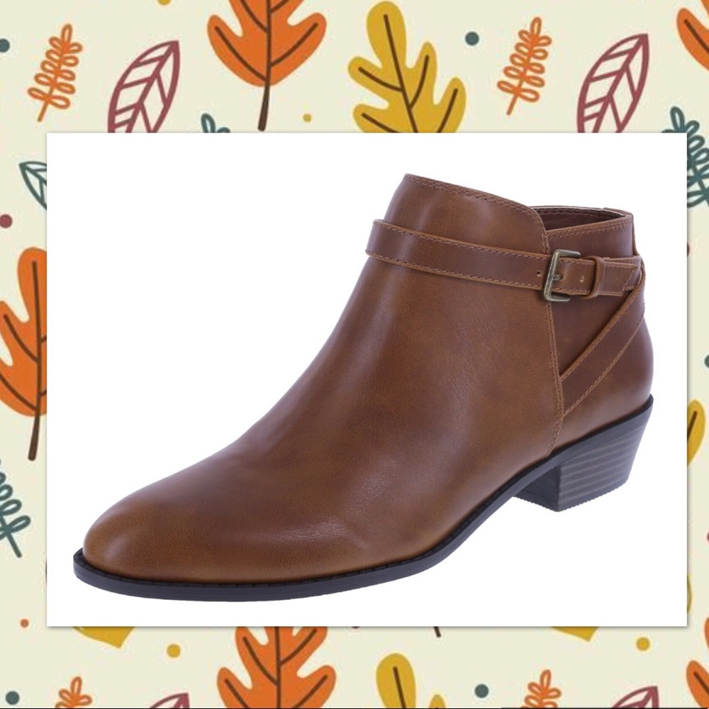 🍁Size8.5/Spencer brown faux leather booties🍂